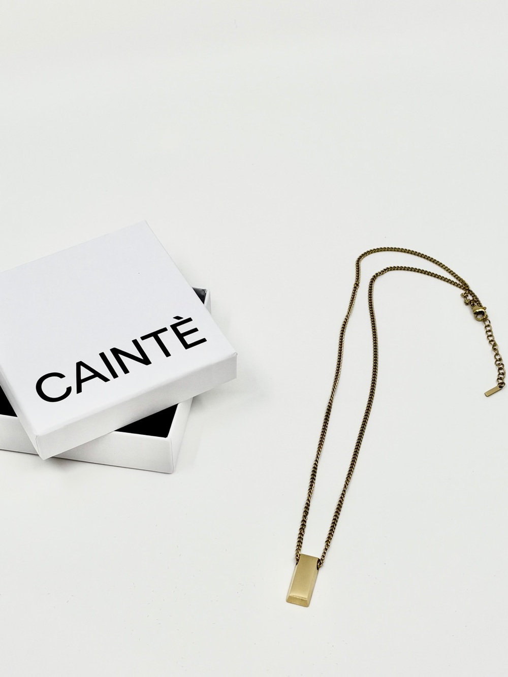 Cainté Gold Bar Pendant Necklace for Men